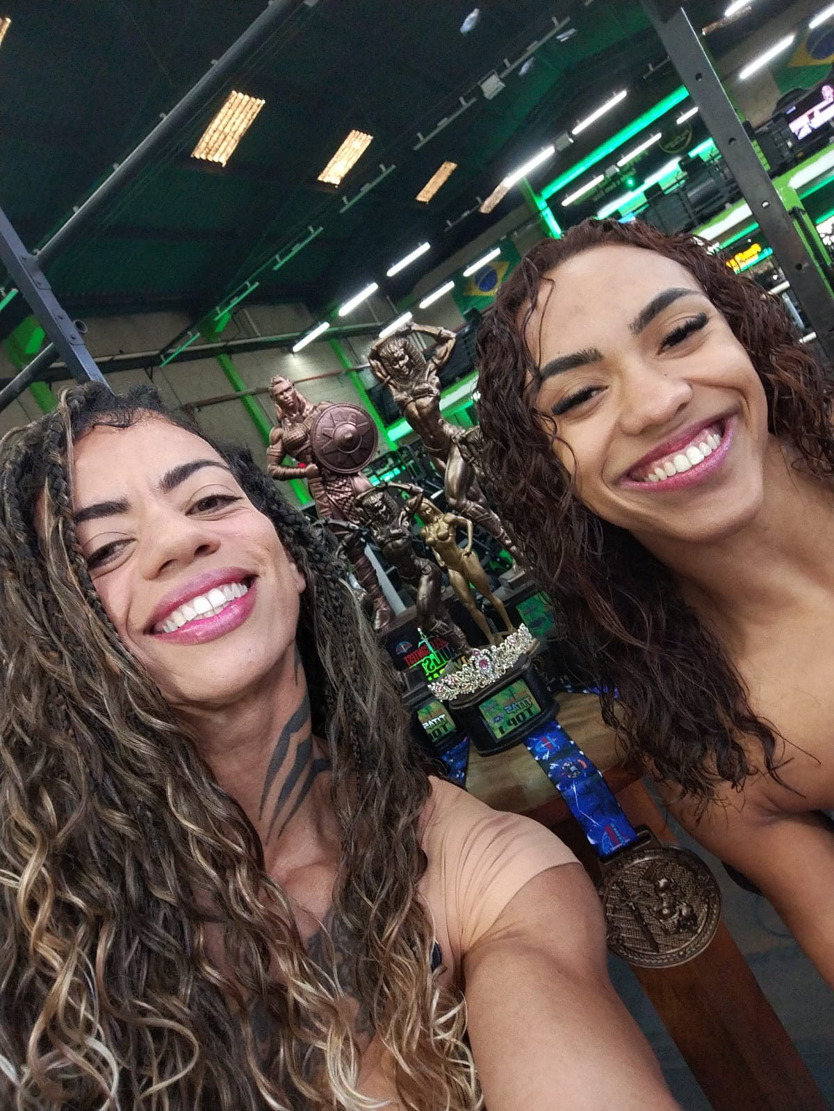 Ação entre amigos - Olympia Brasil Kmila e Gabi — foto 2